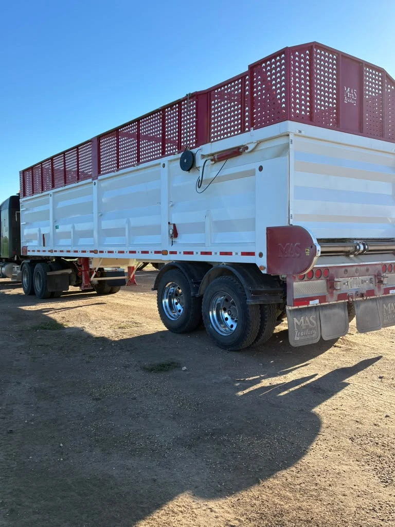 Chain floor trailer aluminum wheel after polishing, mirror finish